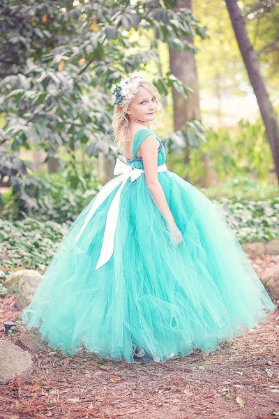 flower girl in teal